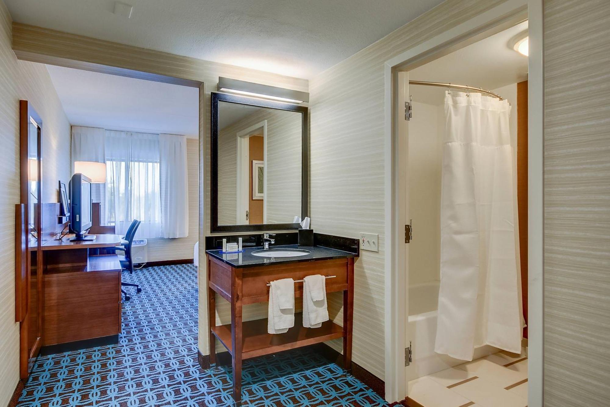 Fairfield Inn By Marriott Burlington Williston Eksteriør bilde